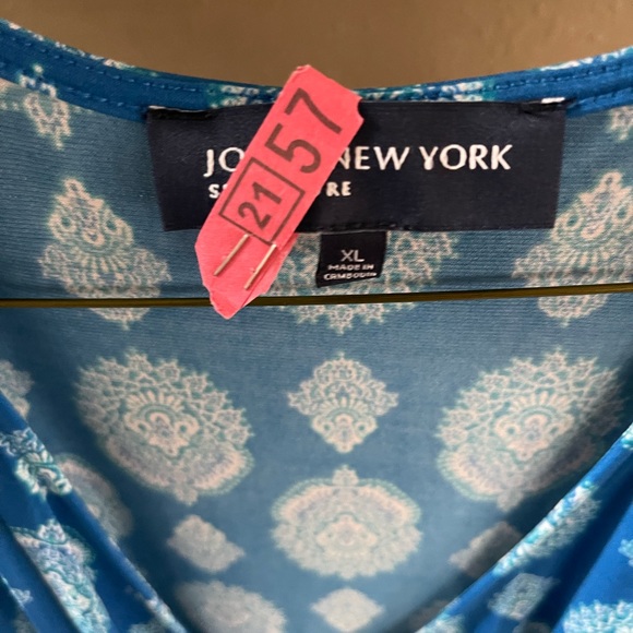 Wrap dress. Lightweight 🩵 - Picture 2 of 2